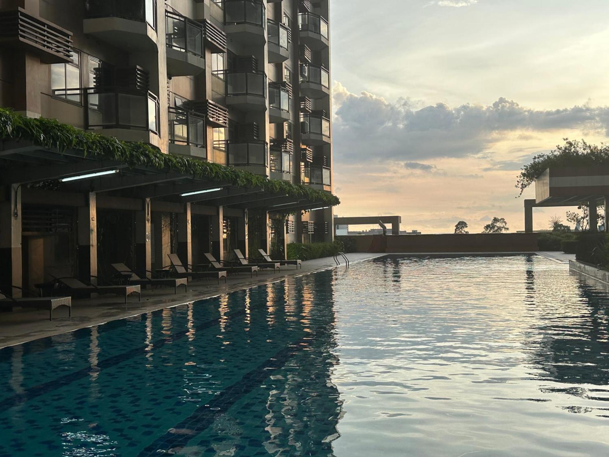 The Radiance Manila Bay Apartment Екстериор снимка